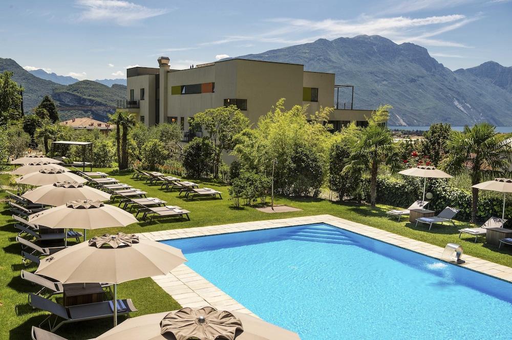 Active & Family Hotel Gioiosa - Outdoor Pool