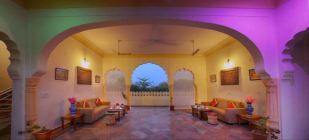 Ranthambhore Heritage Haveli - Lobby Lounge
