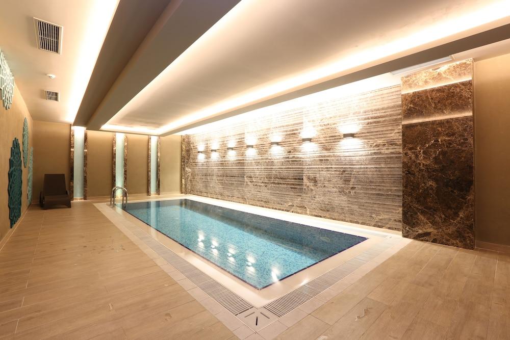 Classy Suite Taksim - Indoor Pool