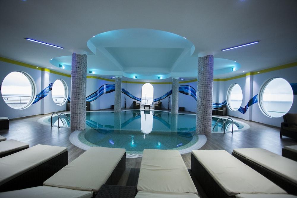 Castello Mare Hotel & Wellness Resort - Indoor Pool