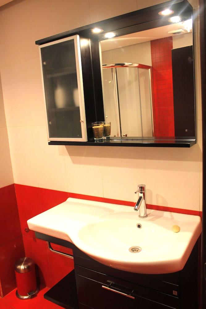 Appartements Maarif 1 - Bathroom Sink