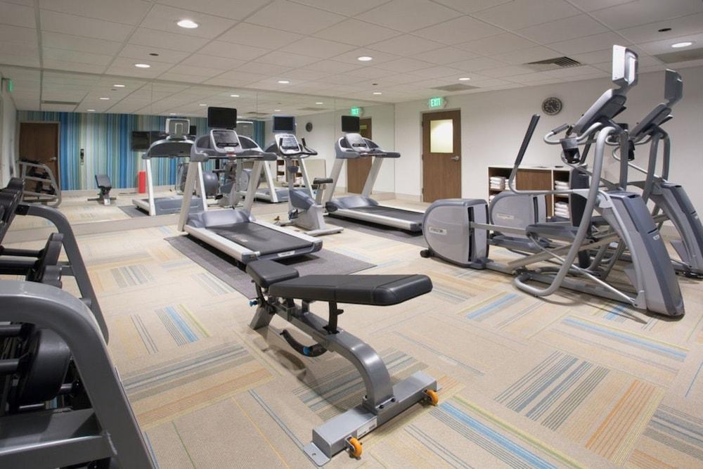 Holiday Inn Indianapolis Airport Area N, an IHG Hotel - Fitness Facility