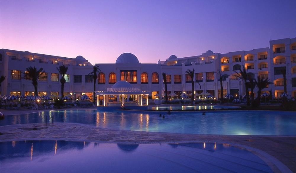 Mahdia Palace Thalasso - Hotel Front - Evening/Night