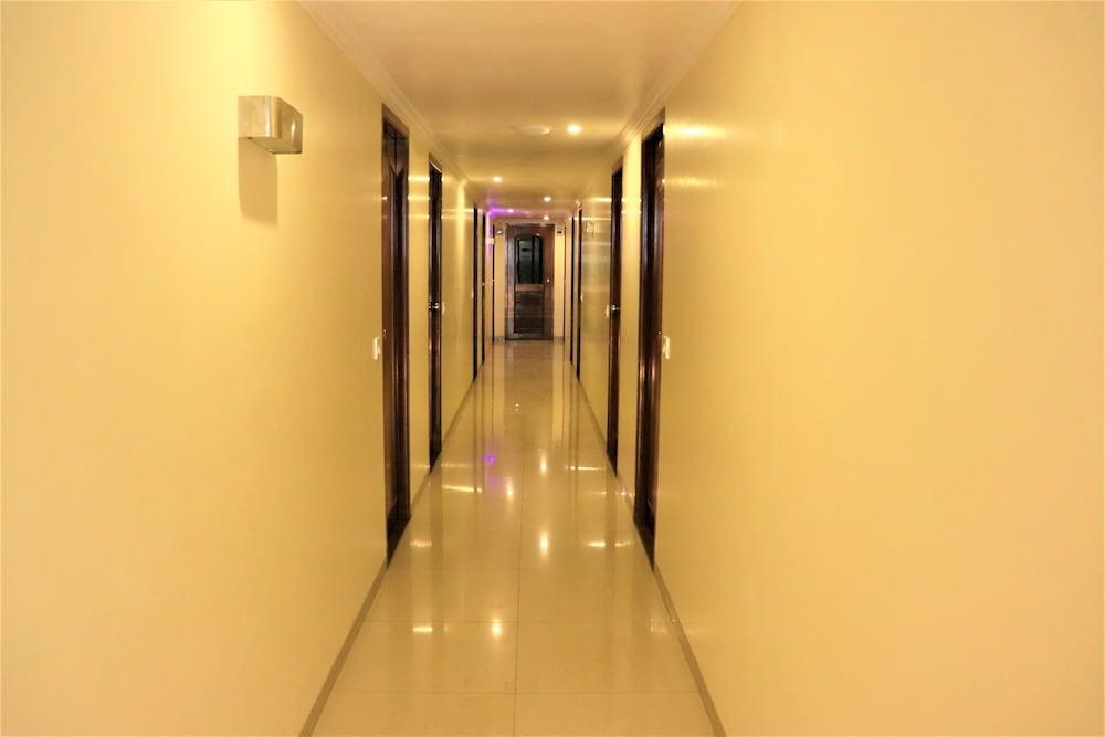 Hotel Alfa - Lobby