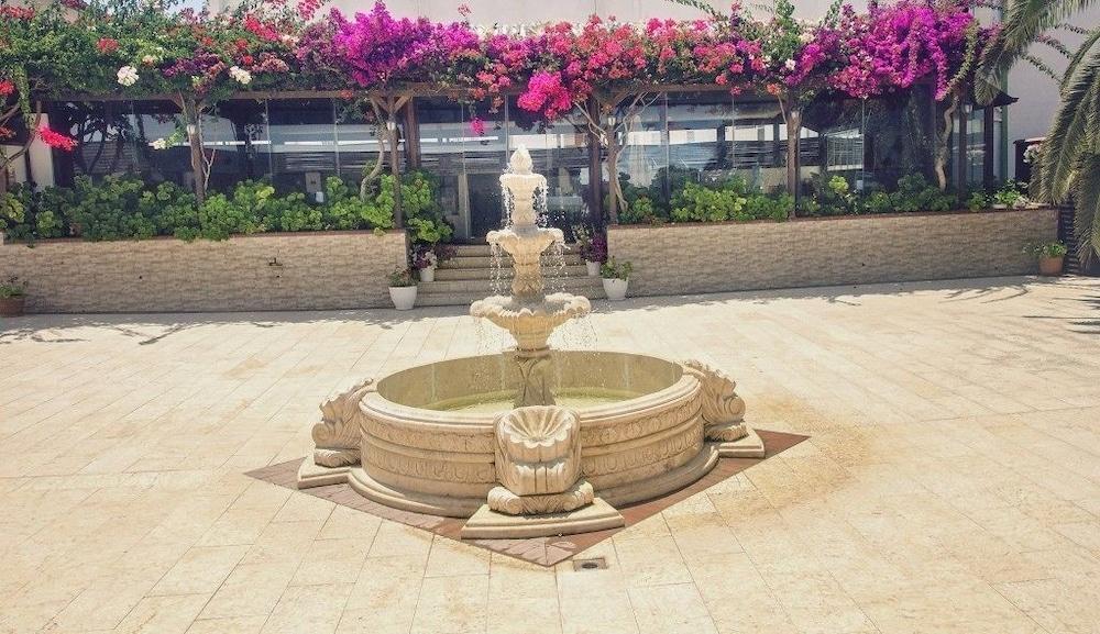 Hotel Palm Beach Arsuz - Property Grounds