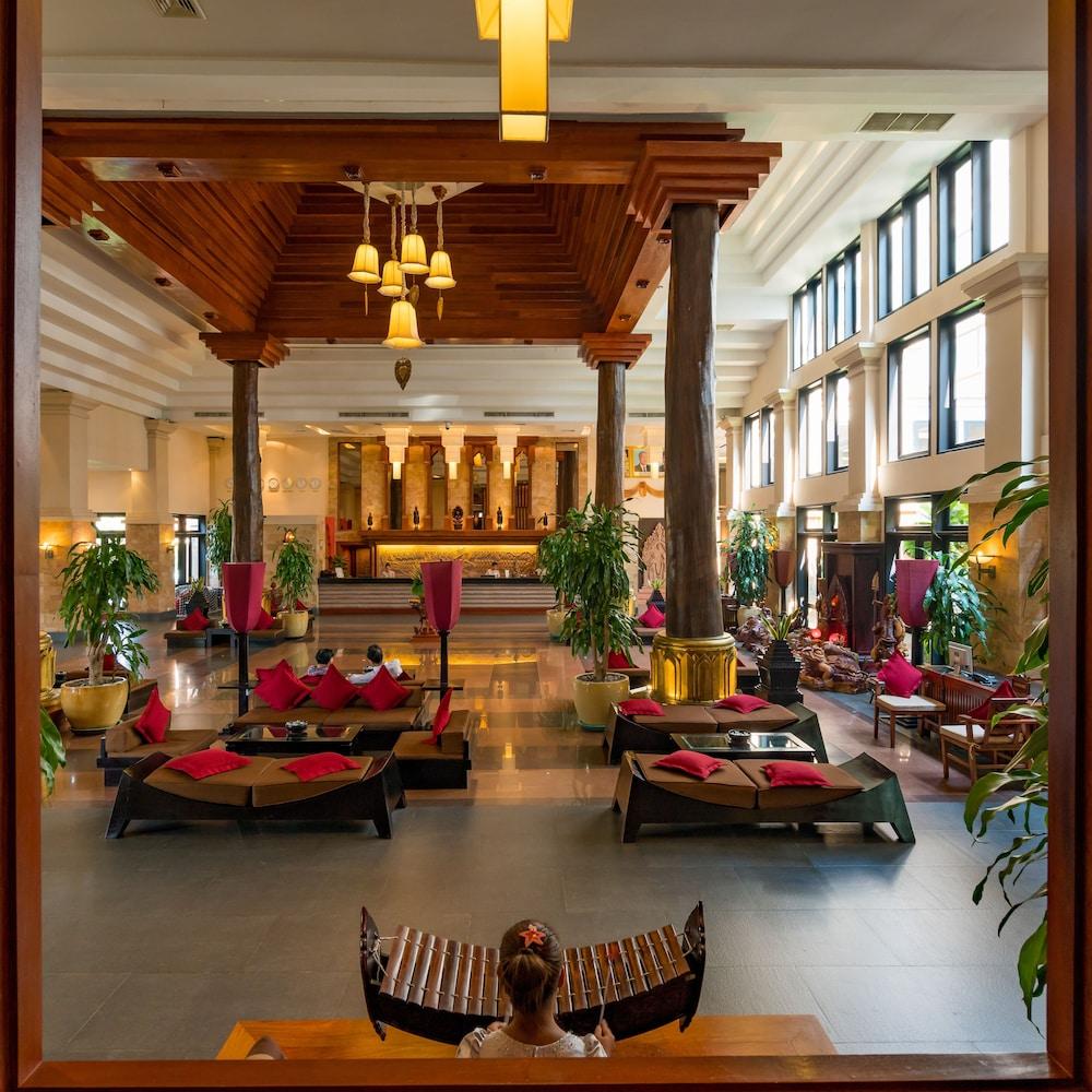 Angkor Miracle Resort & Spa - Lobby Sitting Area