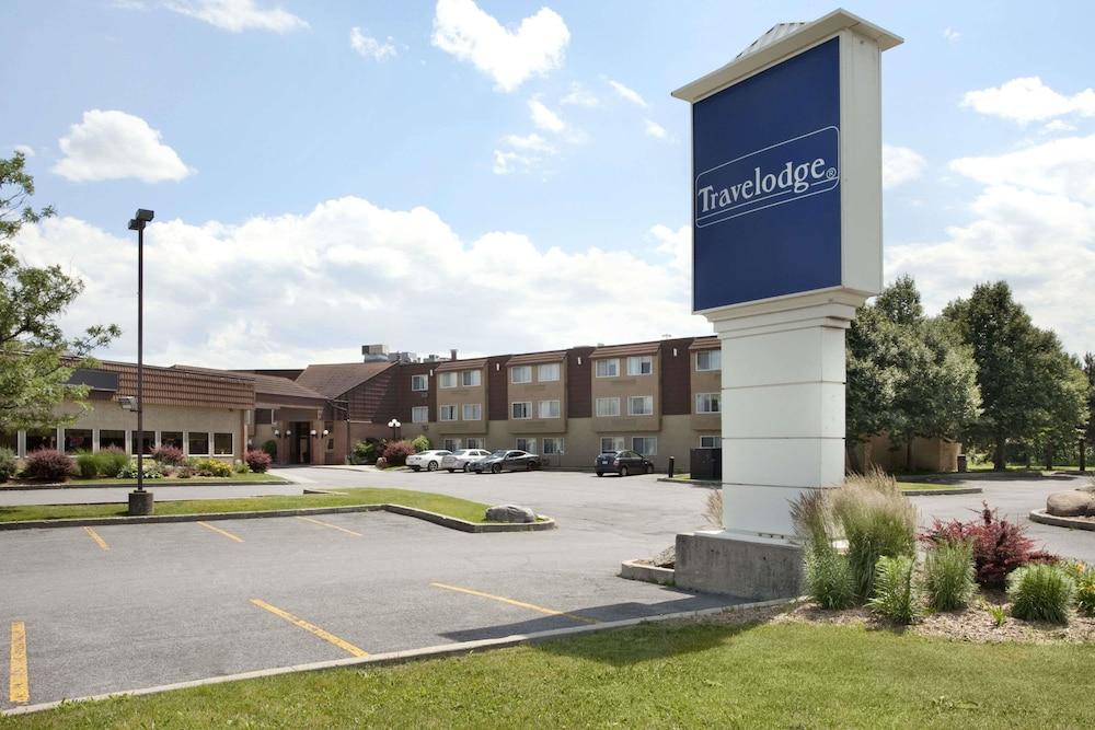 Travelodge by Wyndham Ottawa East - Featured Image