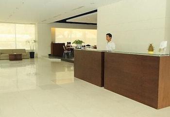 Triniti Hotel Jakarta - Reception