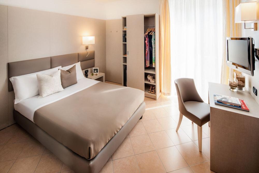 Hotel Vesuvio - Room