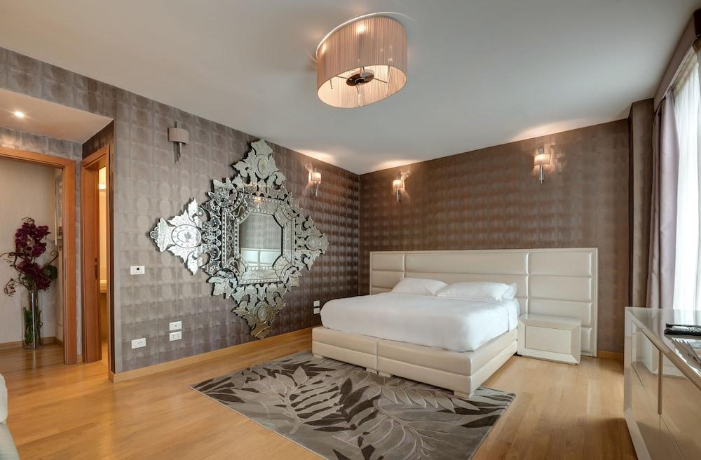 Penthouse Suite Rome - Featured Image
