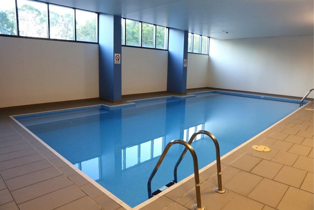 Alpha Hotel Eastern Creek - Indoor Pool