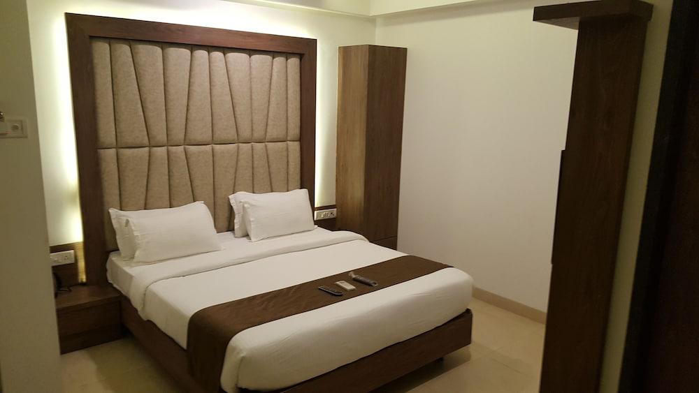 Jai Malahar Residency - Room