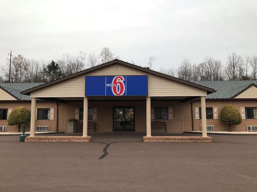 Motel 6 Bloomsburg, PA - Featured Image