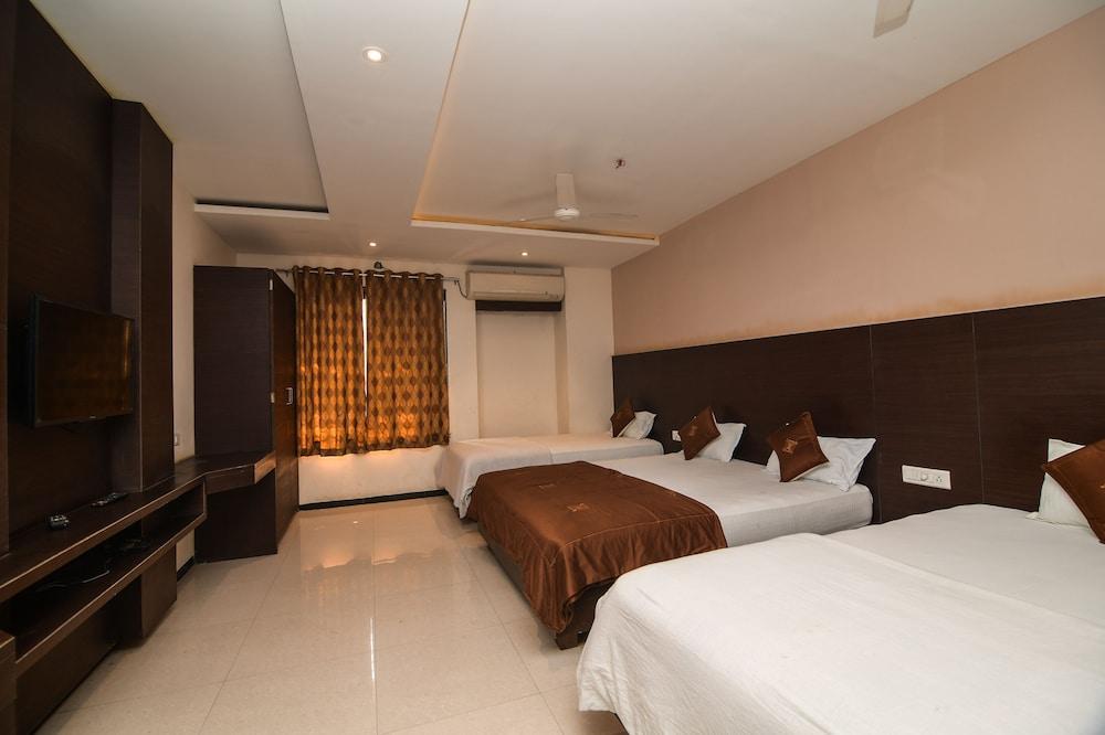 Hotel Shreeram - Featured Image