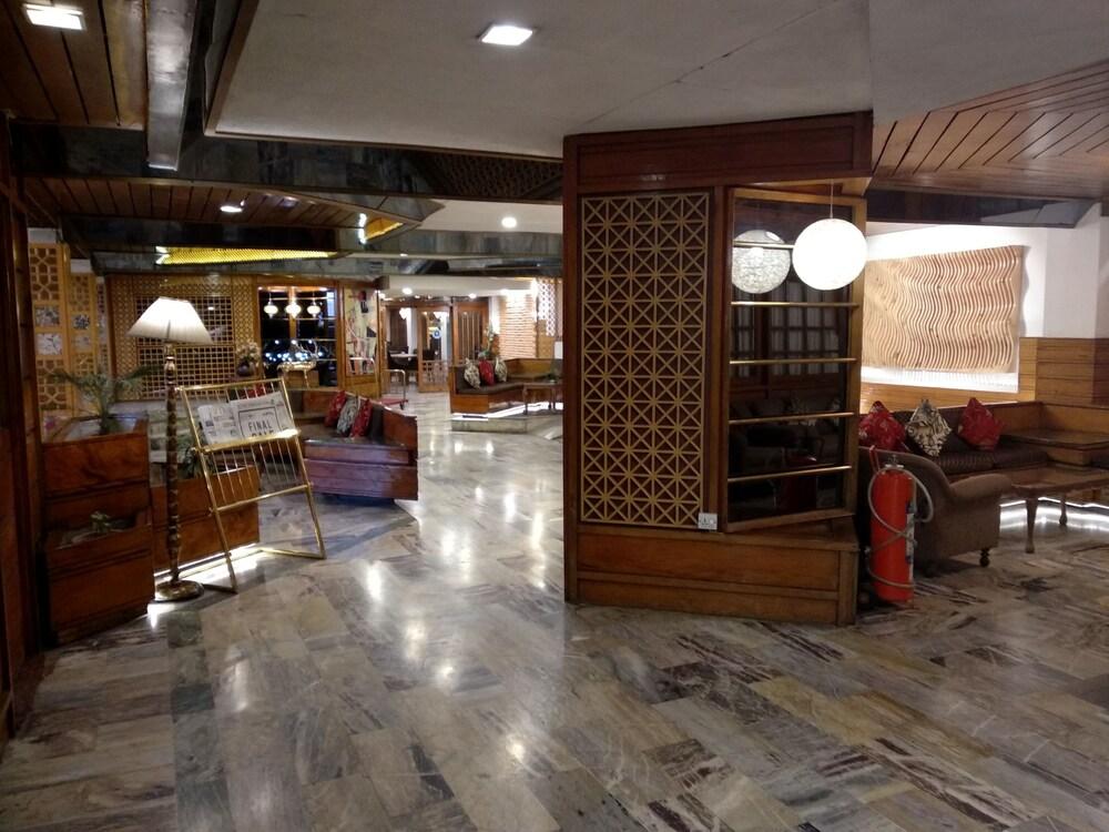 Welcome Hotel at Srinagar - Lobby Lounge