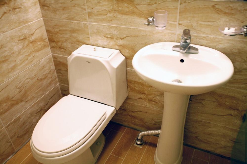 فندق كريستال - Bathroom Sink