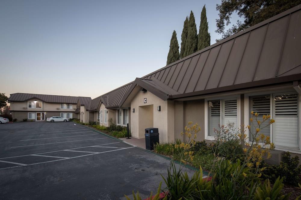Best Western Silicon Valley Inn - Exterior