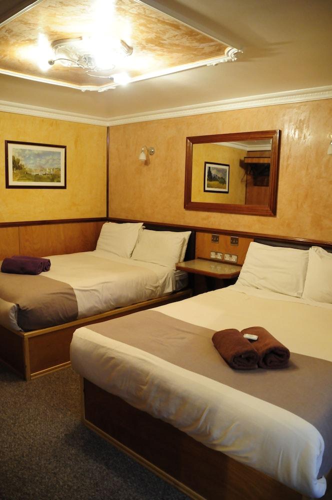 Cricklewood Lodge Hotel - Room