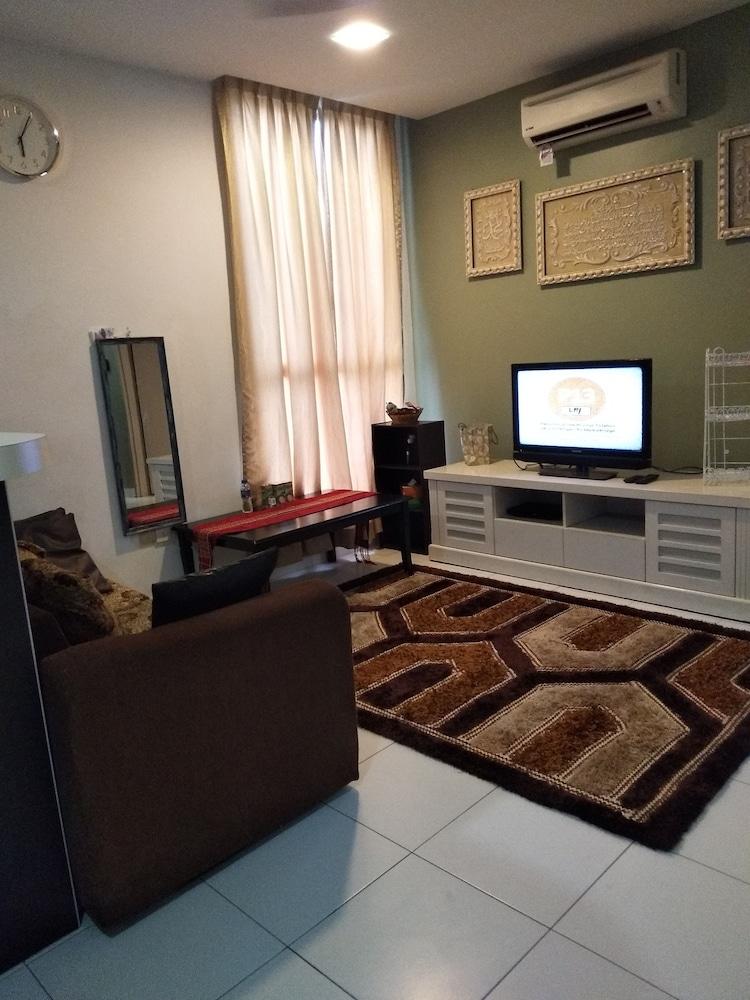 The Domain Cyberjaya - Living Room