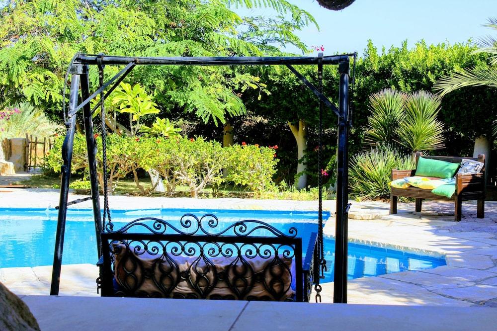 تونس ليك فيو - Outdoor Pool