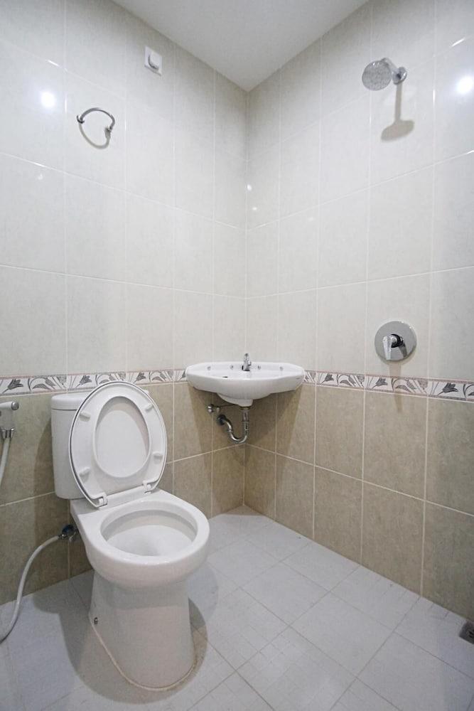 روما كايو مانيس تيبيت - Bathroom