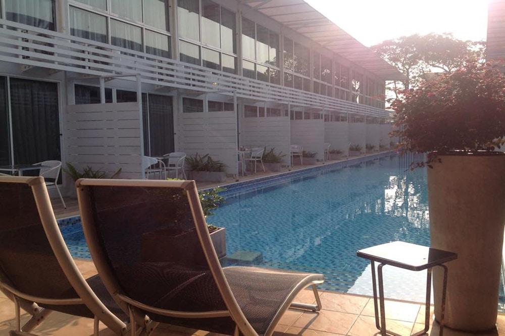 Pool Villa @ Donmueang - Sundeck