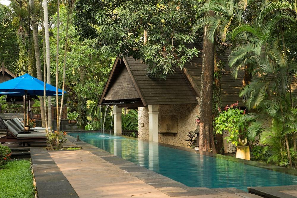 Novotel Bogor Golf Resort & Convention Center - Outdoor Pool