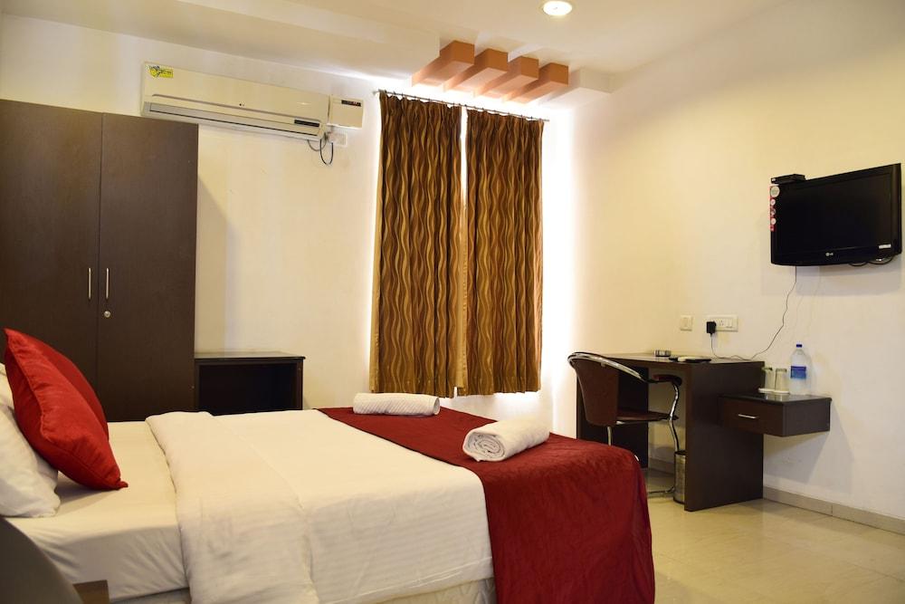 ZO Rooms SR Nagar - Room