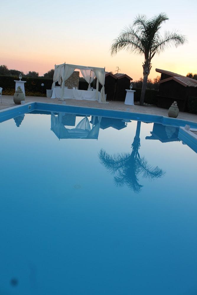 Villa Alisia - Outdoor Pool