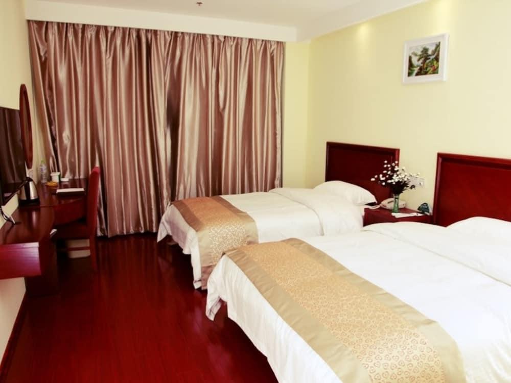 GreenTree Inn NanJing DaChang Getang Metro Station Express Hotel - Featured Image