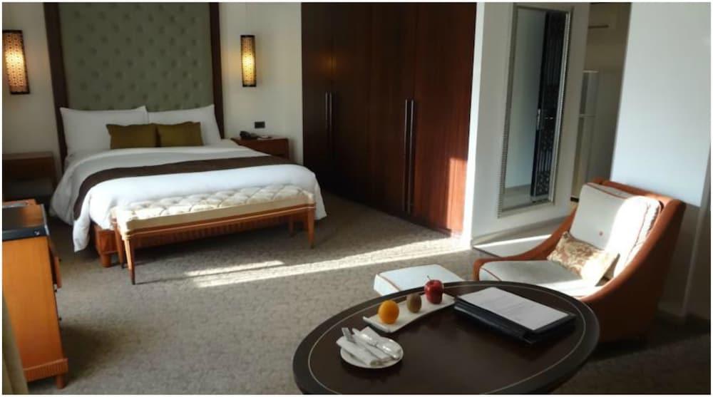 Z Luxury Residences - Room