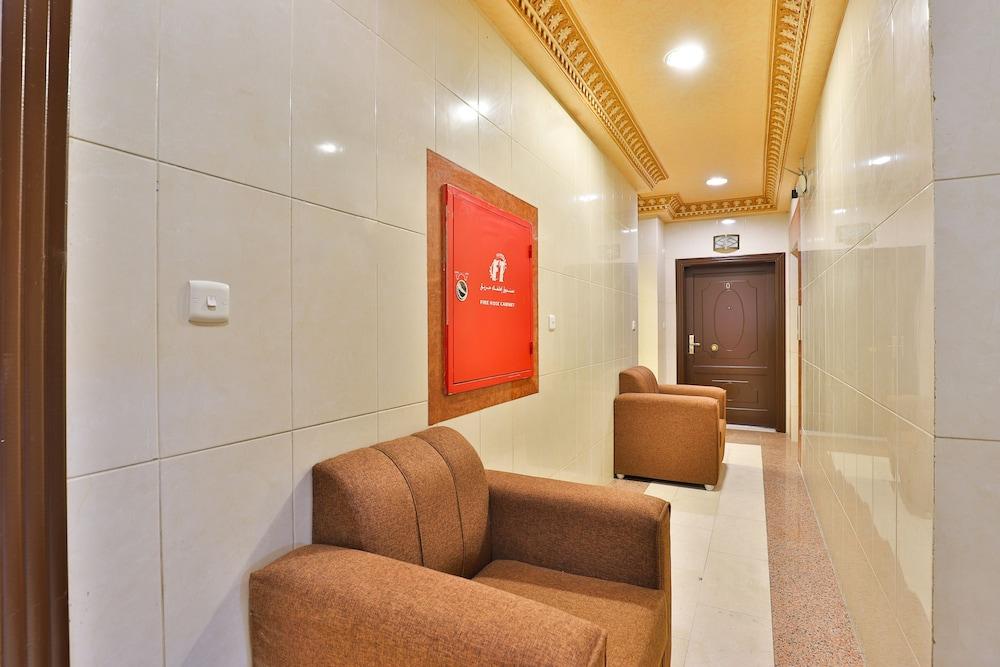 OYO 246 Hotel Hadeel Al Motamayezah - Lobby