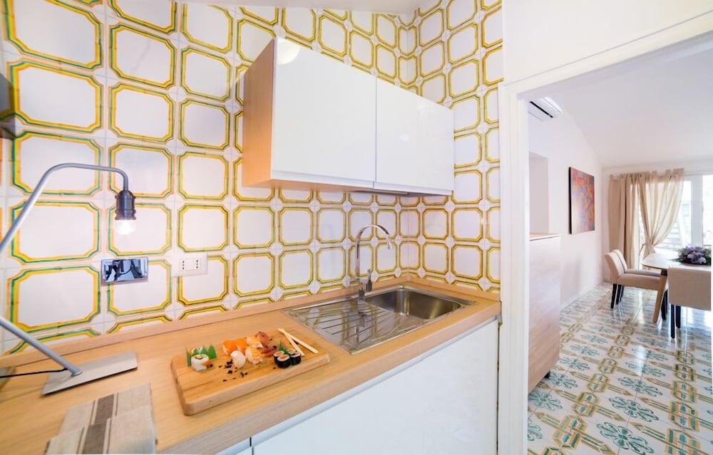 Rent In Rome - Vittoria Terrace - Private kitchen