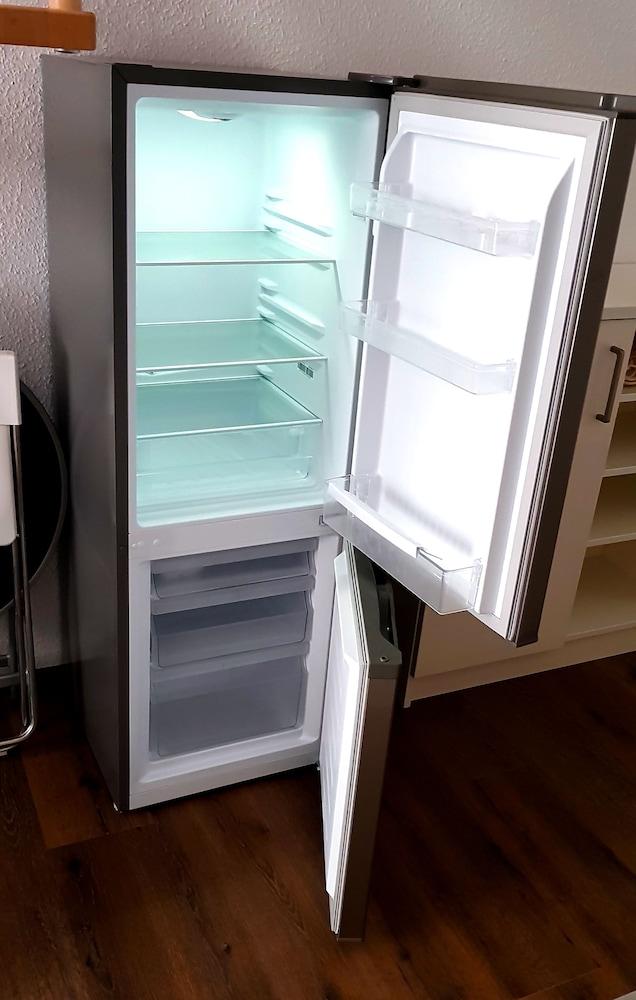 نيكارتسايت - Mini-Refrigerator