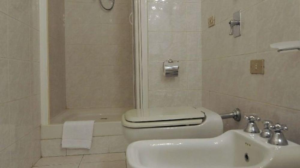 ميلانو بريرا دستريكت - Bathroom