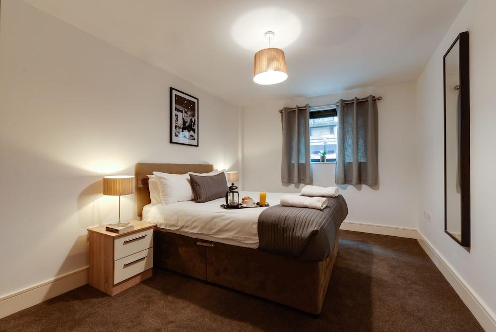 Base Serviced Apartments - Cumberland Apartments - Room