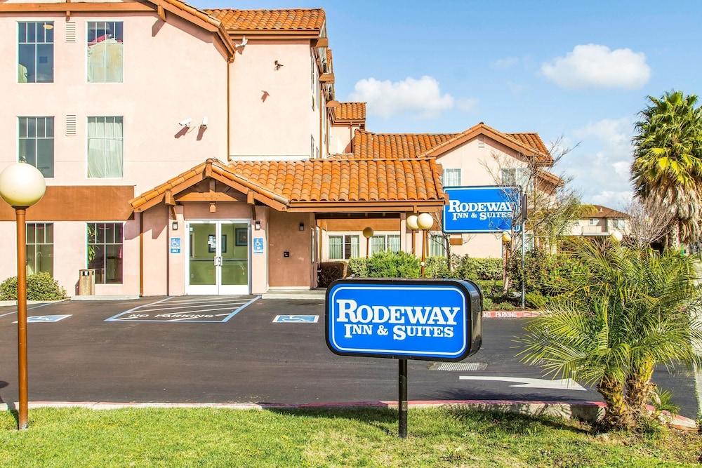Rodeway Inn & Suites - Featured Image