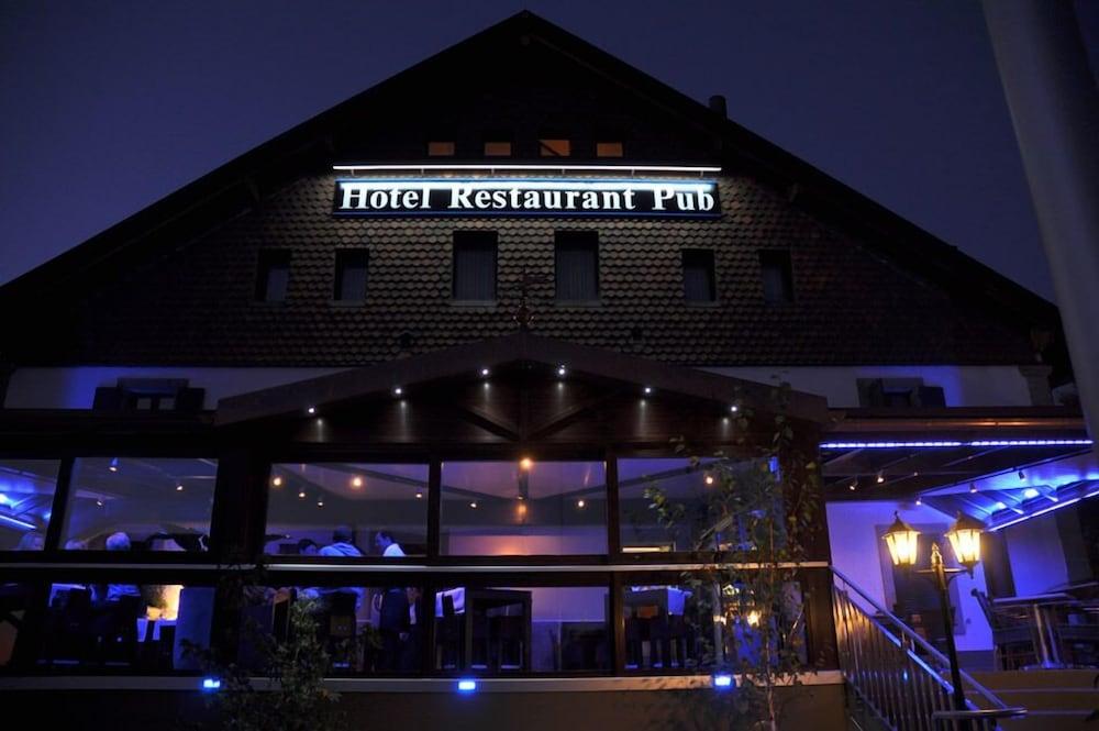 Galion Hôtel Restaurant et Pub - Featured Image