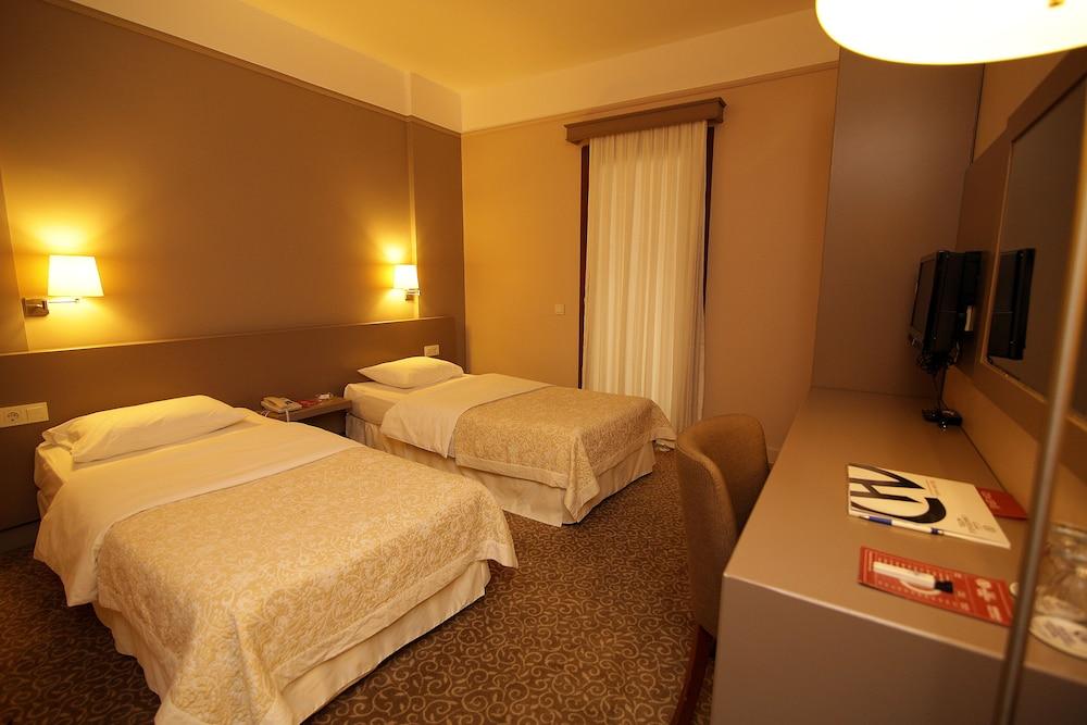 Grand Cavusoglu Hotel - Room