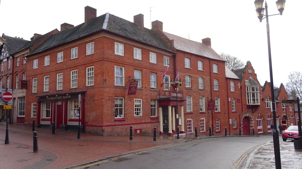 The Castle Hotel Tamworth - Featured Image