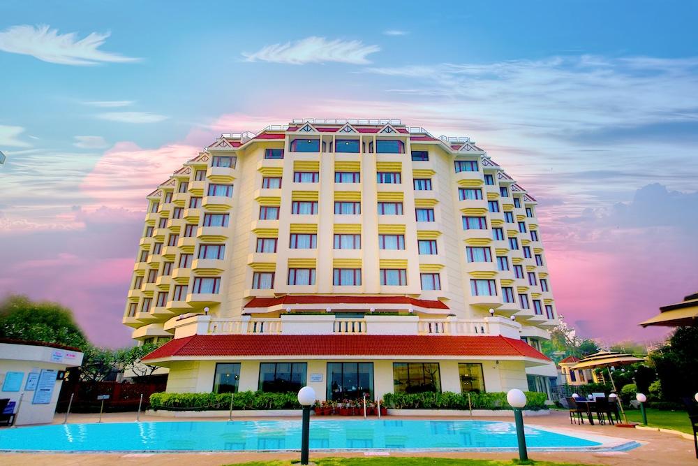 Welcomhotel by ITC Hotels, Devee Grand Bay, Visakhapatnam - Featured Image