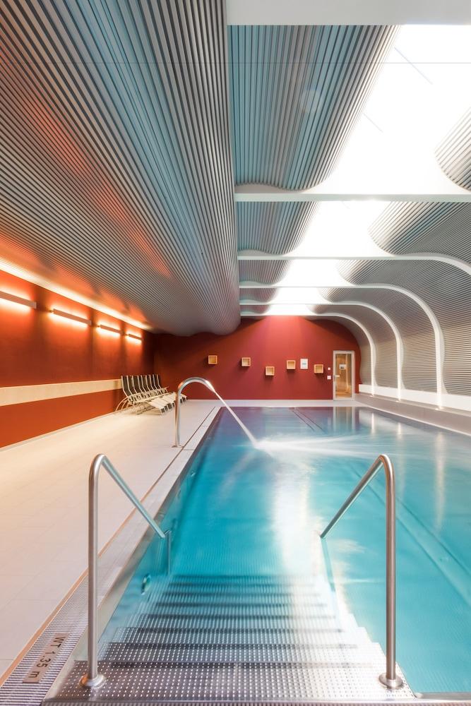 Hotel Ambassador Zermatt - Indoor Pool