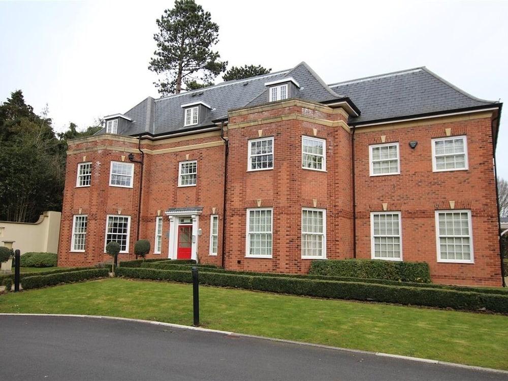 Leamington Spa Serviced Apartments - Ince House - Featured Image