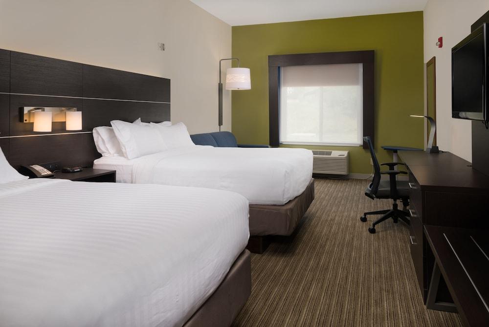 Holiday Inn Express Hotel & Suites Independence-Kansas City, an IHG Hotel - Room