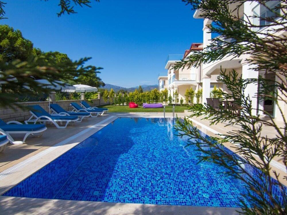 Fethiye Calis Villa Ilgın 2 - Outdoor Pool