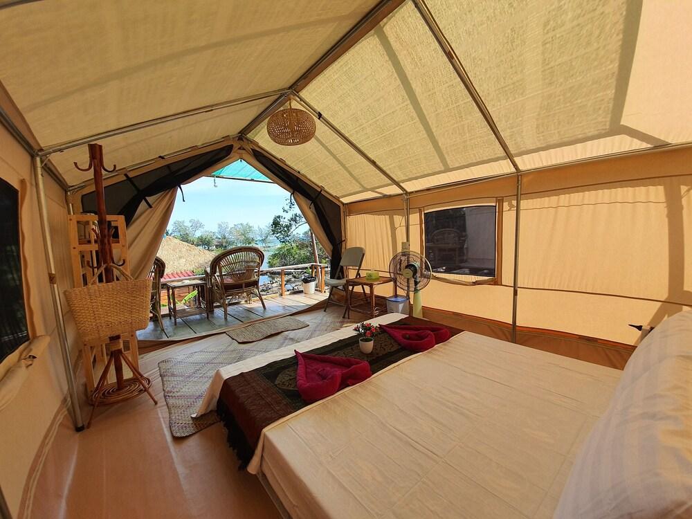 4k Camp Koh Rong - Room