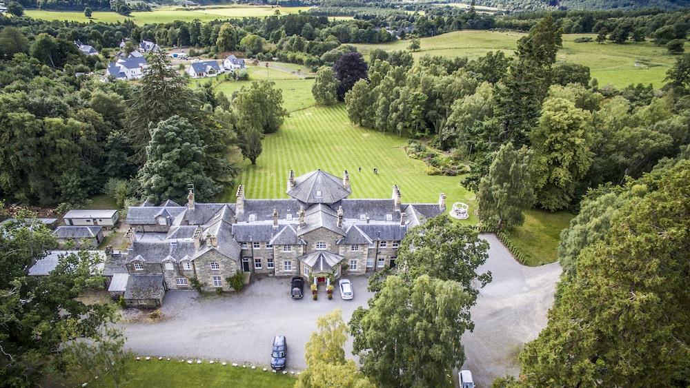 Coul House Hotel - Aerial View