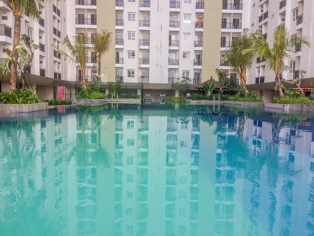 Highest Value 2BR Apartment at Cinere Resort - Pool