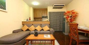 Omni Suites Aparts-Hotel - Living Area