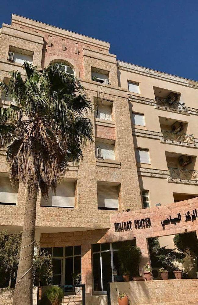 Al Markaz Al Seyahi For Hotel Apartment - Hotel Front